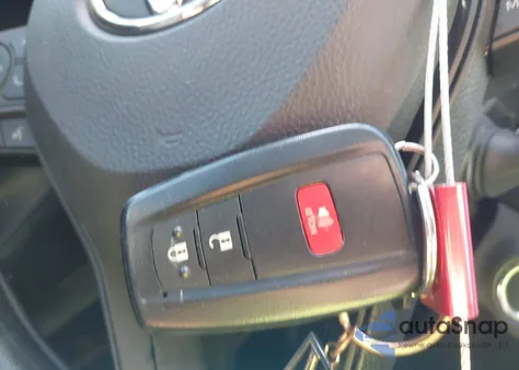 2025 Toyota Rav4 Xle z USA, uszkodzony, nr VIN 2T3W1RFV9SC333392